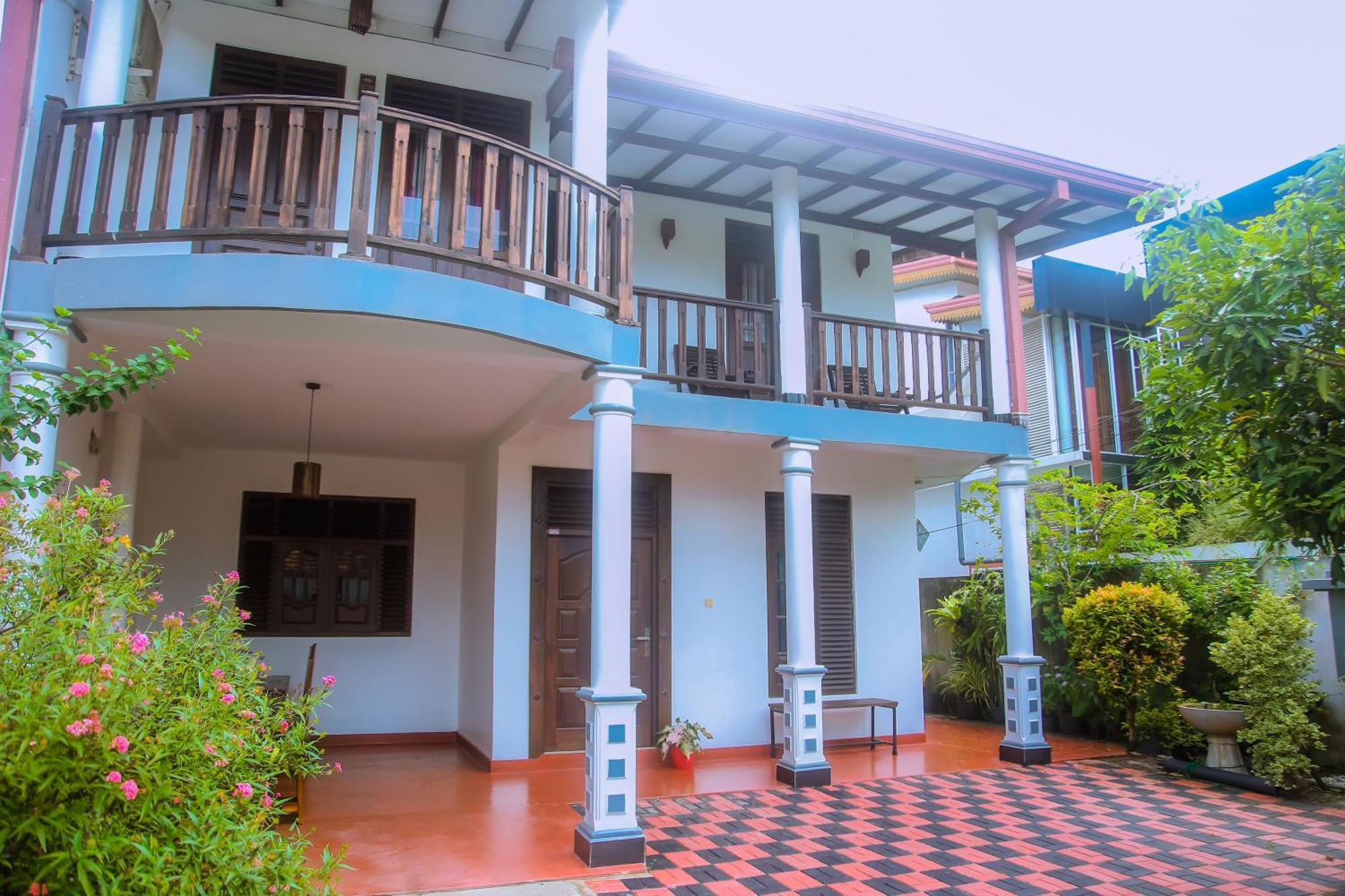 Brave Resort Mirissa Exterior photo