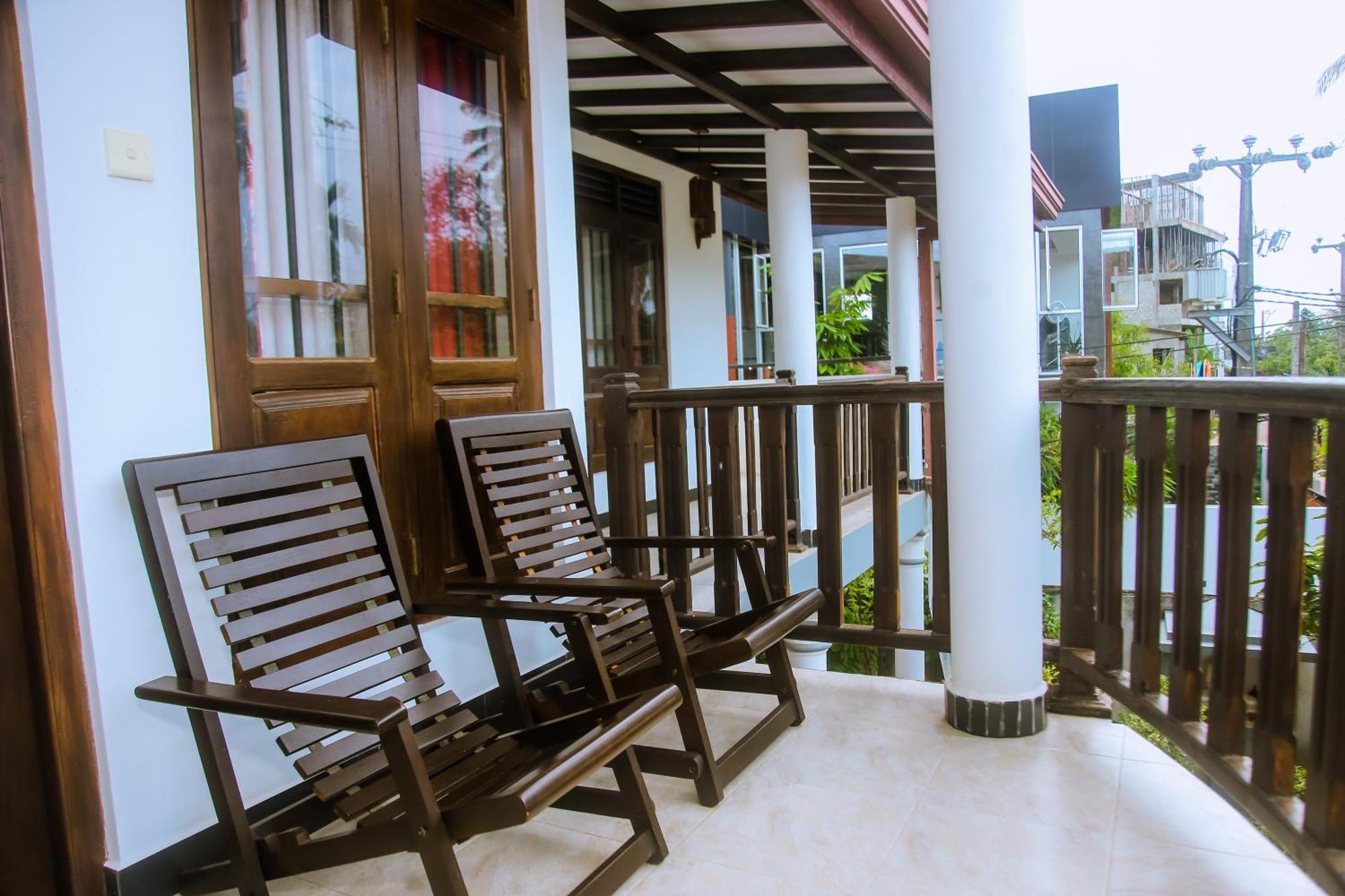 Brave Resort Mirissa Exterior photo